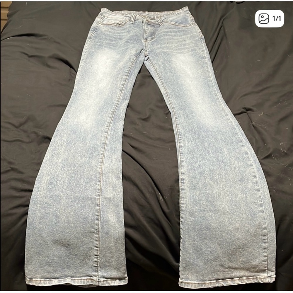 SHEIN Light Blue Flare Jeans